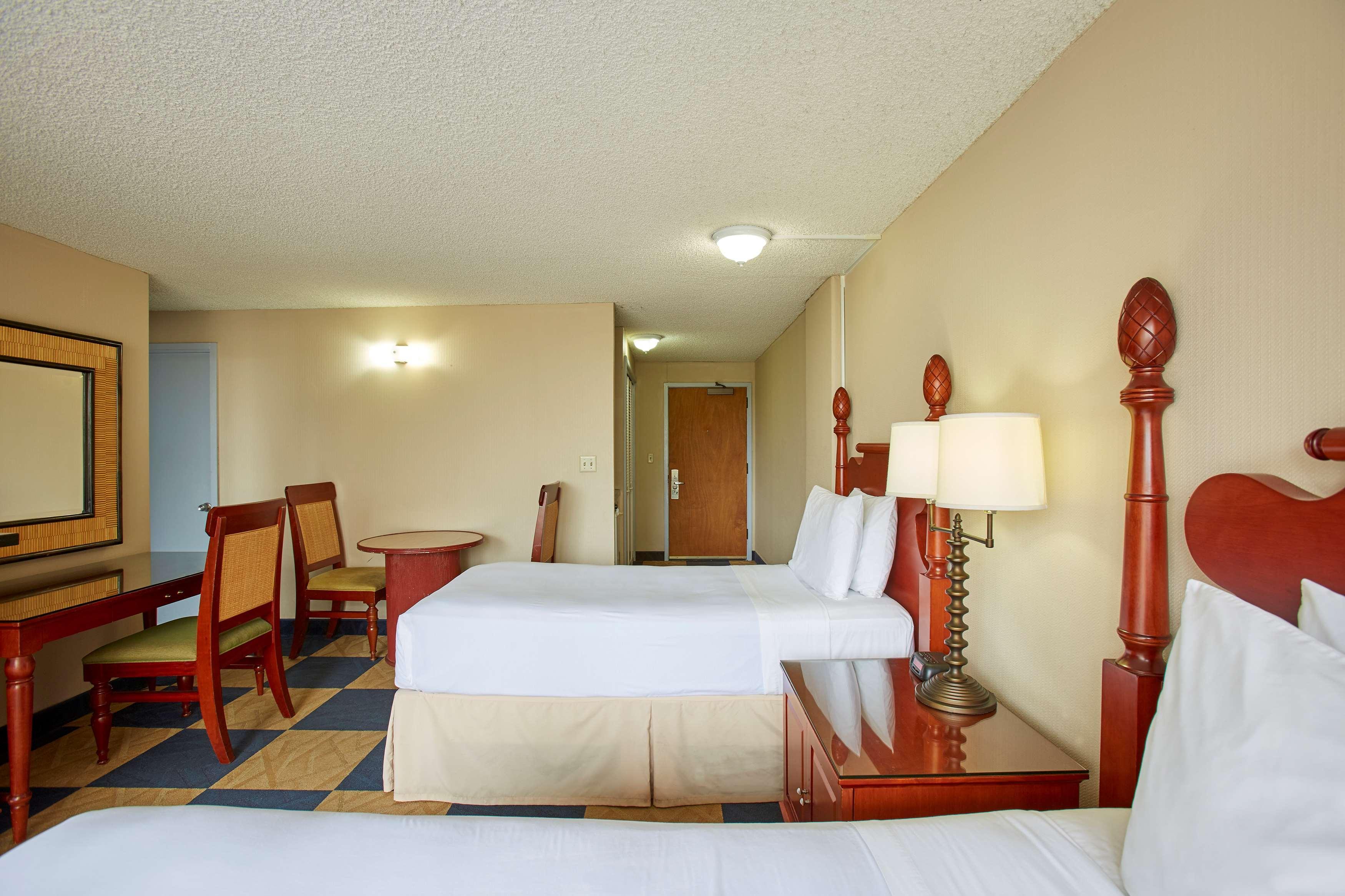 Ewa Hotel Waikiki Honolulu Bagian luar foto
