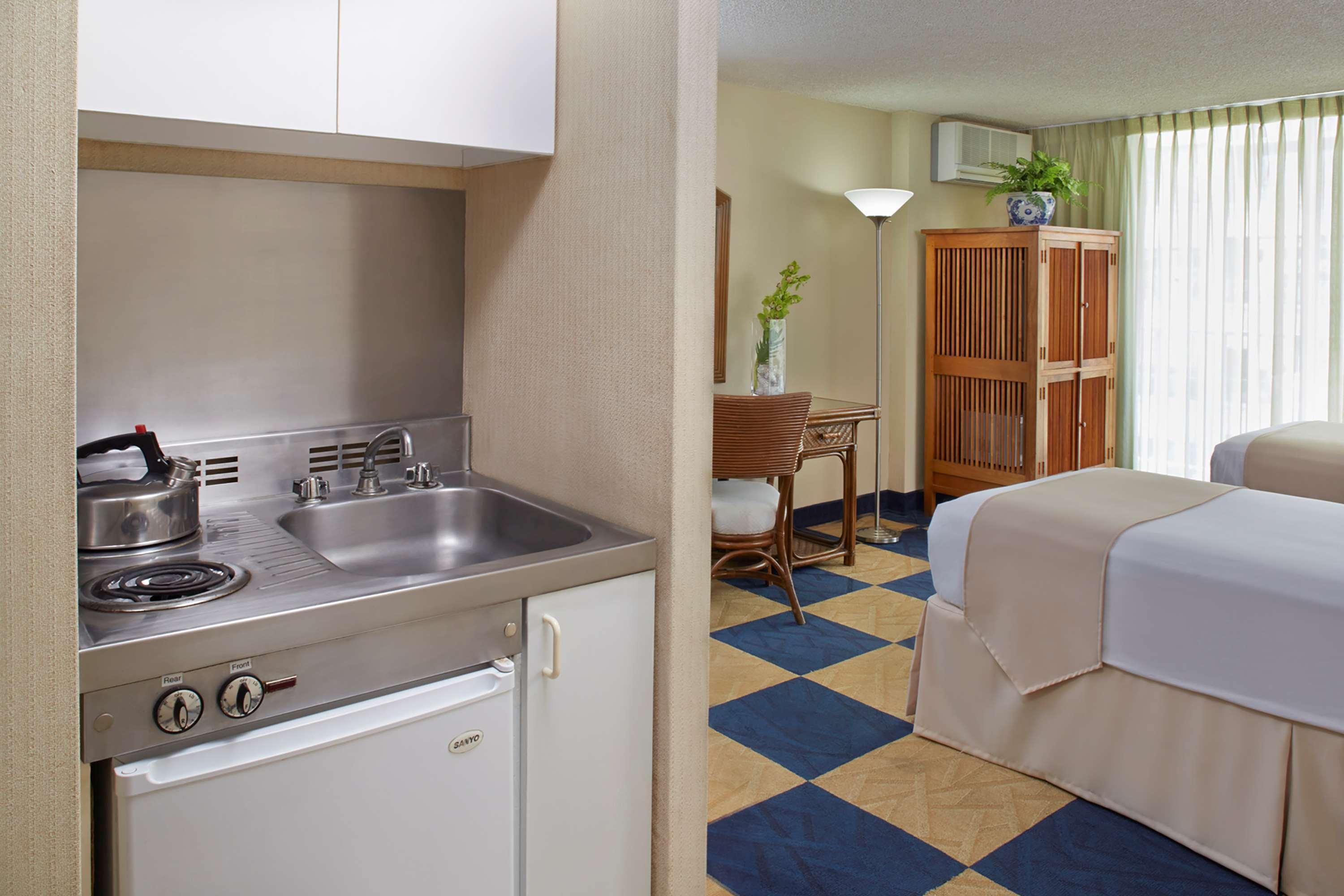 Ewa Hotel Waikiki Honolulu Bagian luar foto
