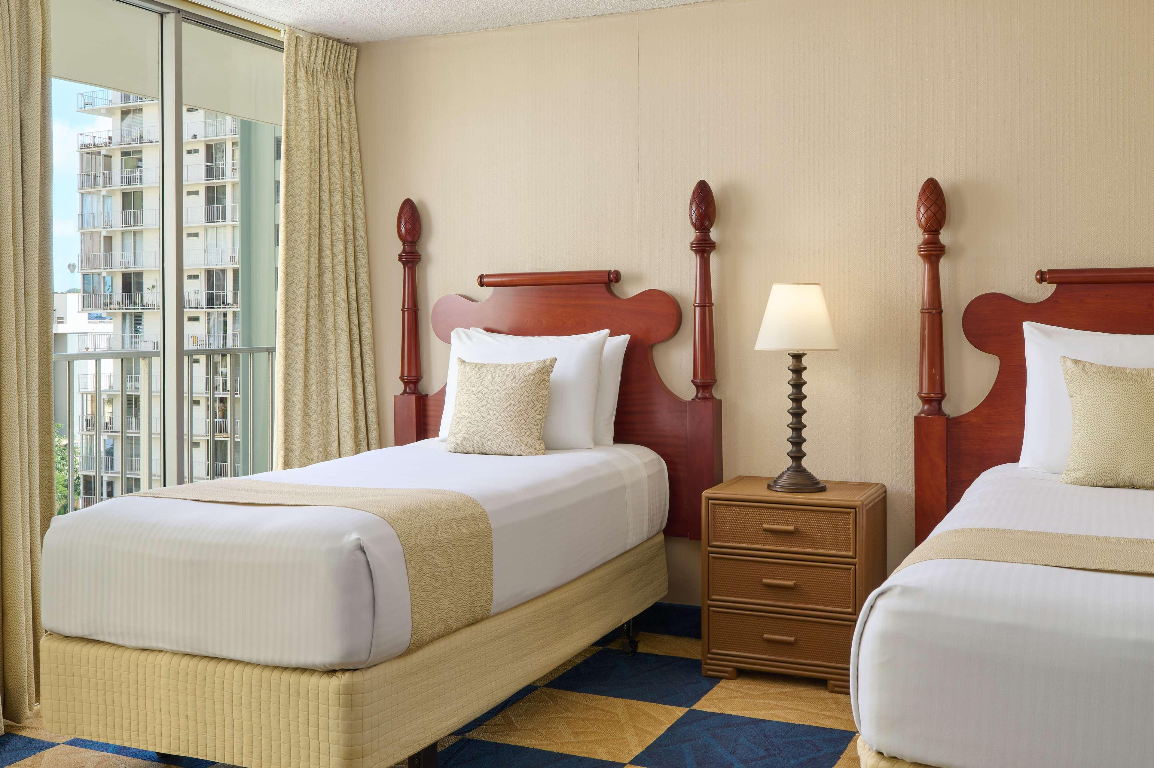 Ewa Hotel Waikiki Honolulu Bagian luar foto