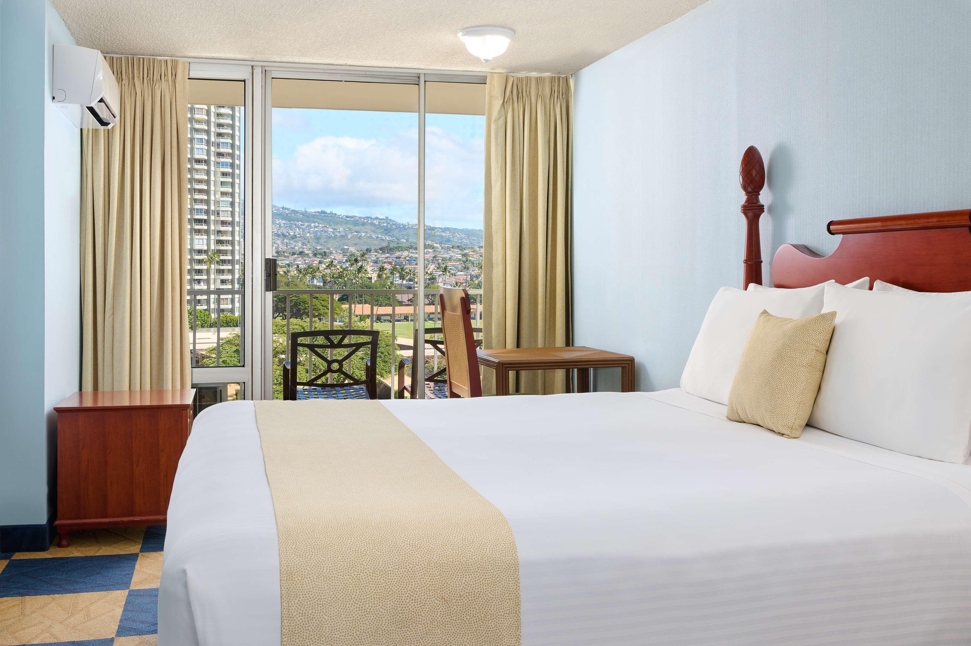 Ewa Hotel Waikiki Honolulu Bagian luar foto