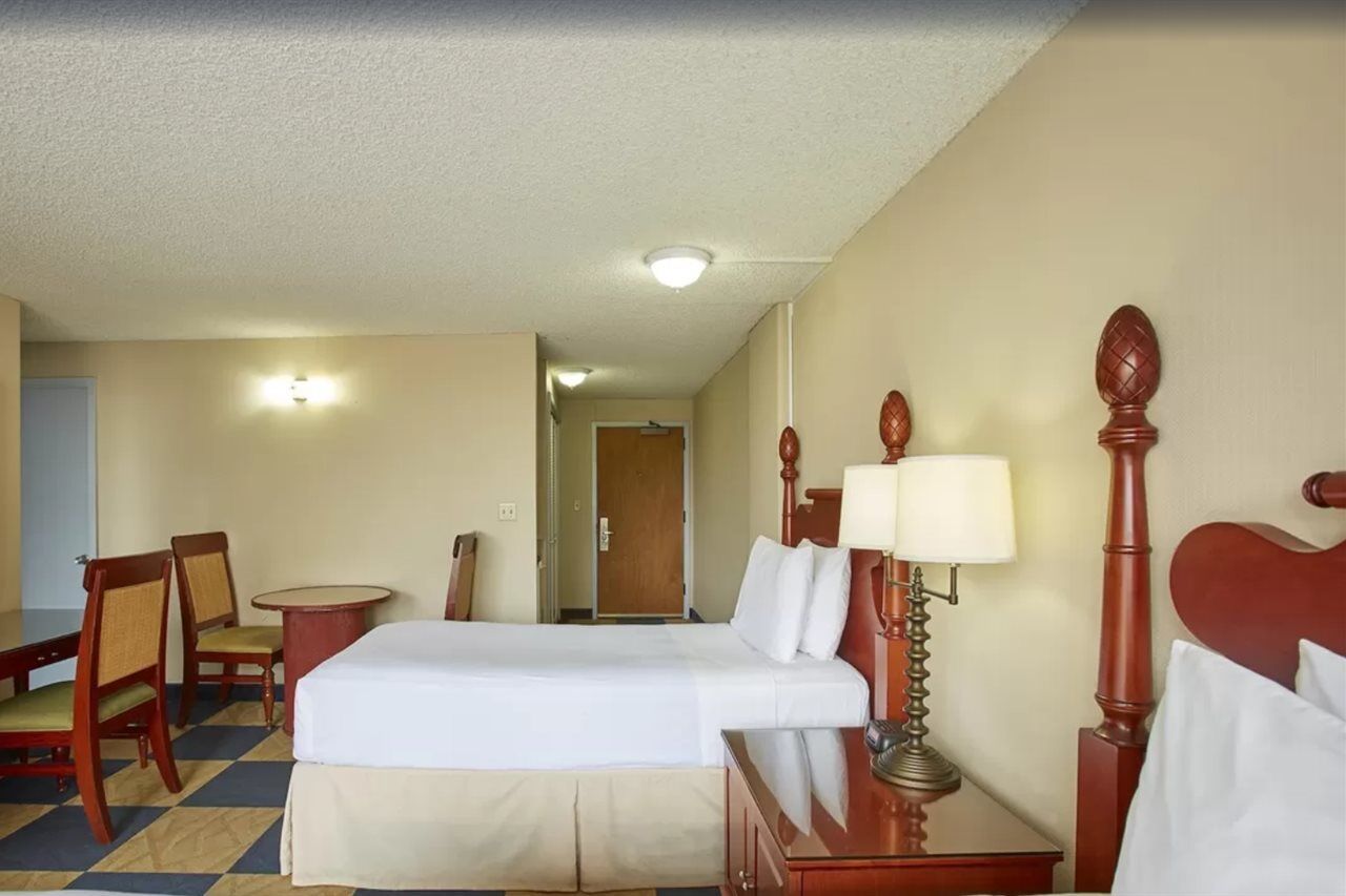 Ewa Hotel Waikiki Honolulu Bagian luar foto